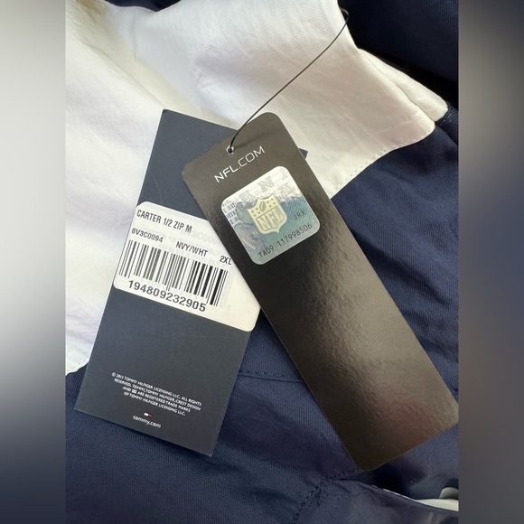 Tommy Hilfiger Navy and White Men's Dallas Cowboys windbreaker - Picture 3 of 8